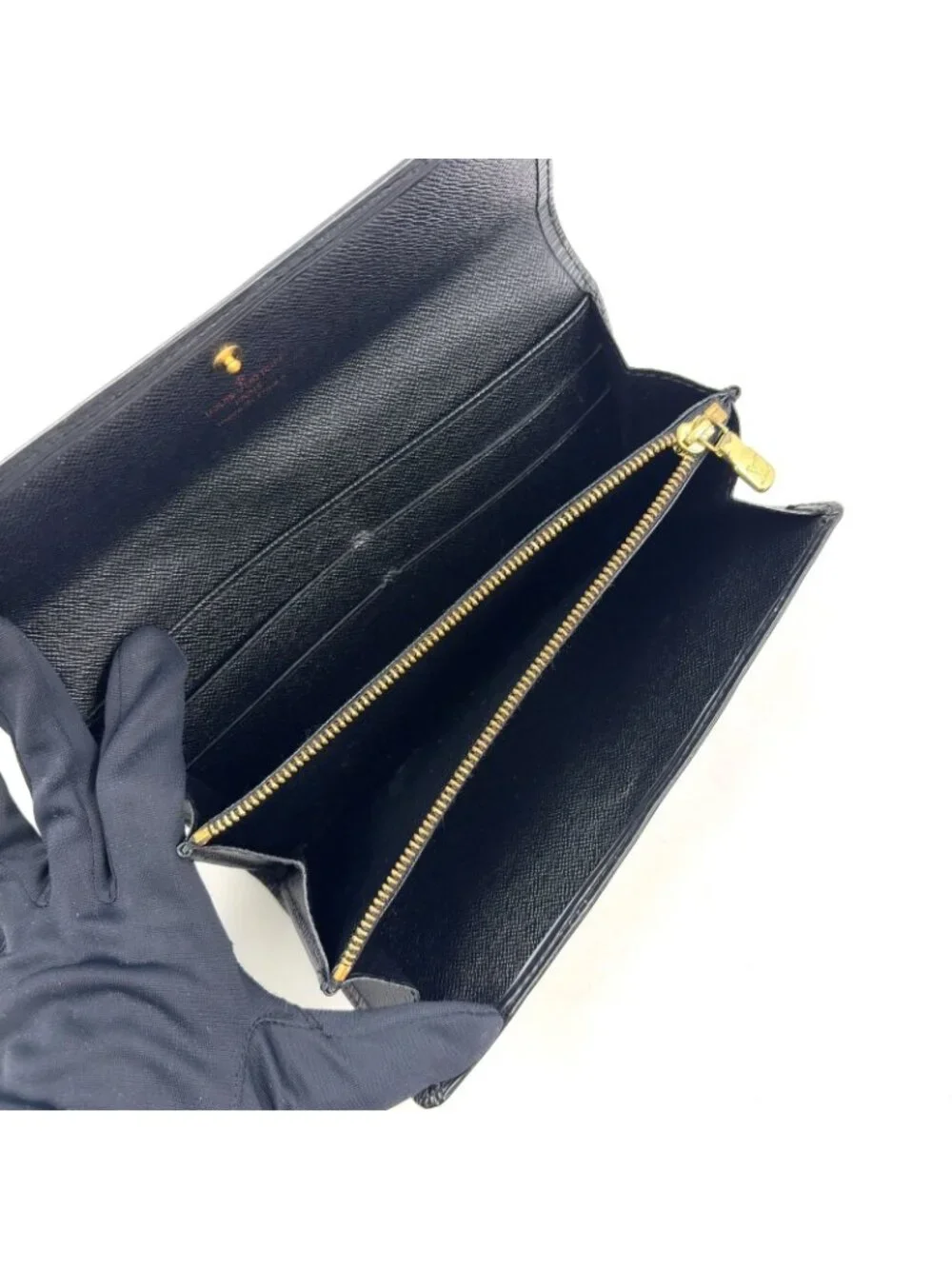 Louis Vuitton Pochette Porte-Monnaie Cles Epi Noir Leather Black Bifold Wallet